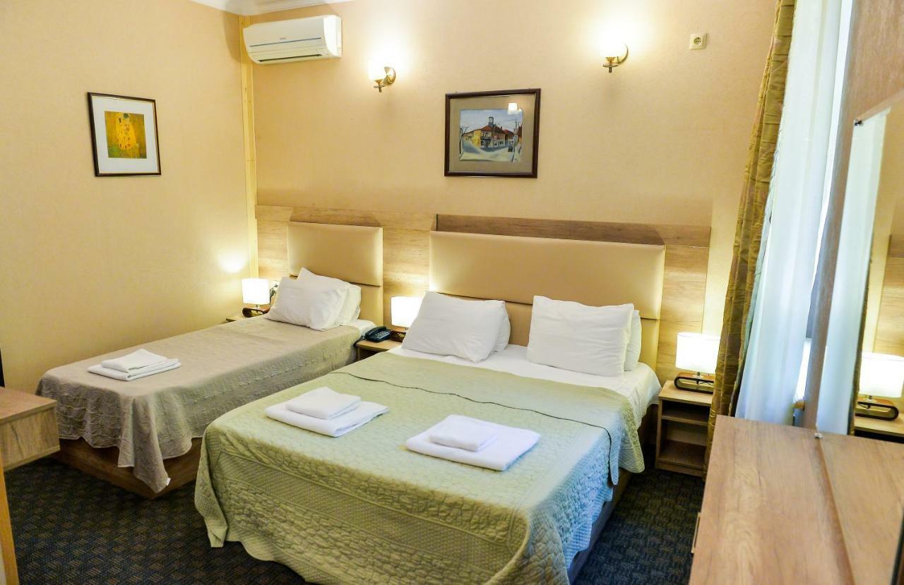 Hotel Old Town คูทายสิ ภายนอก รูปภาพ