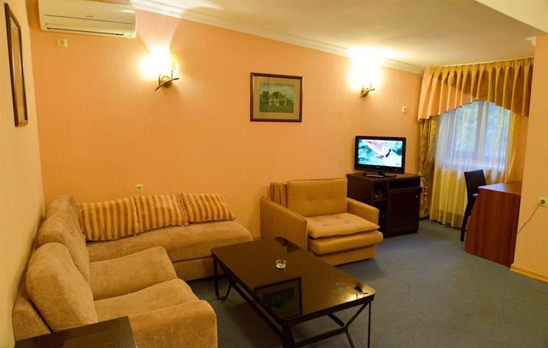 Hotel Old Town คูทายสิ ภายนอก รูปภาพ