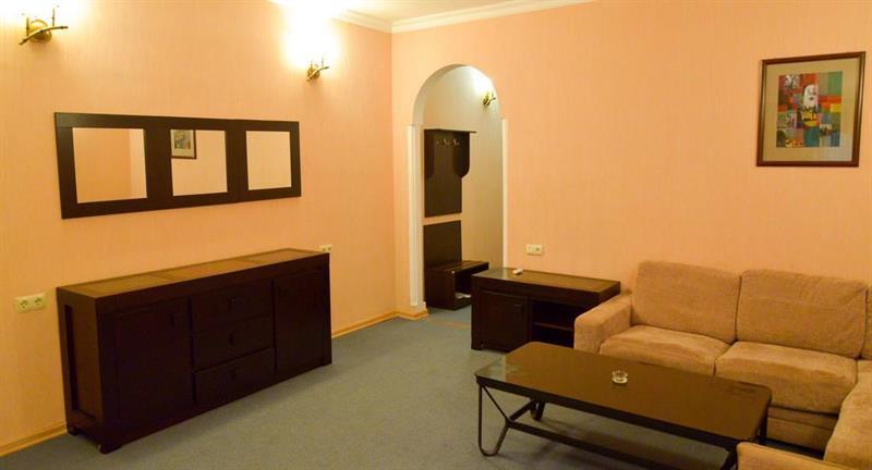 Hotel Old Town คูทายสิ ภายนอก รูปภาพ