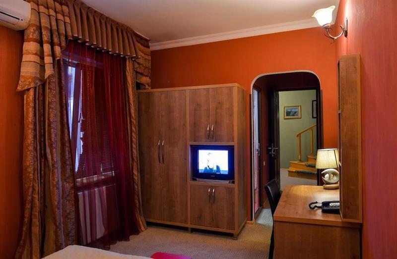 Hotel Old Town คูทายสิ ภายนอก รูปภาพ