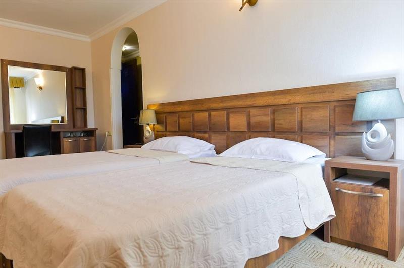Hotel Old Town คูทายสิ ภายนอก รูปภาพ